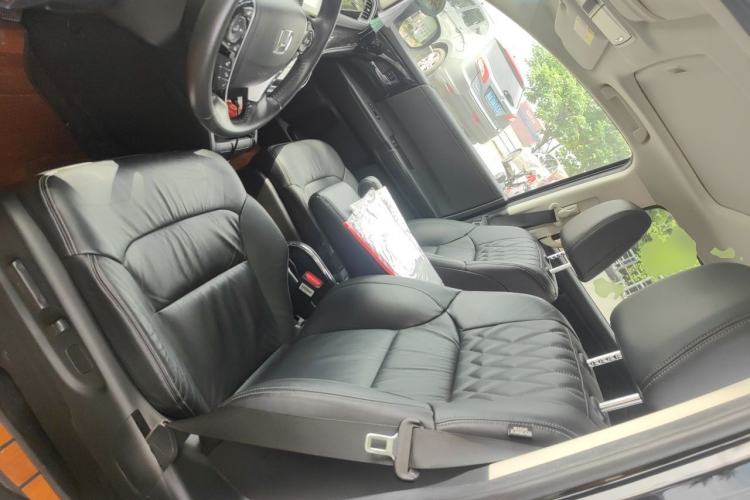 Used Honda Elysion 2019 2.0L Hybrid Luxury Edition Left Front Seat