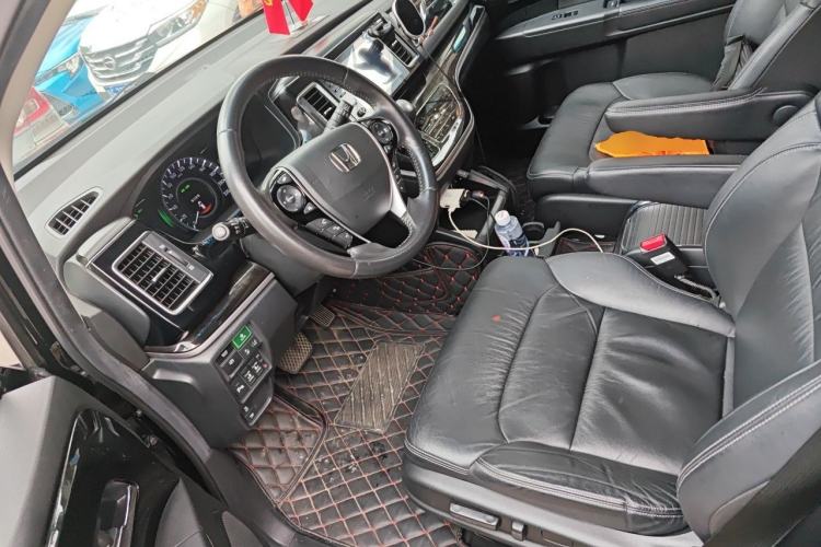 Used Honda Elysion 2019 2.0L Hybrid Luxury Edition Left Front Seat