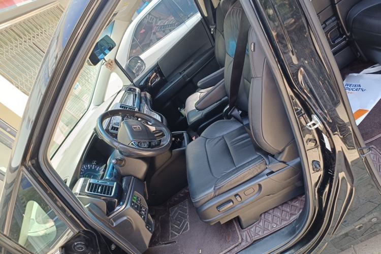 Used Honda Elysion 2019 2.0L Hybrid Luxury Edition Left Front Seat
