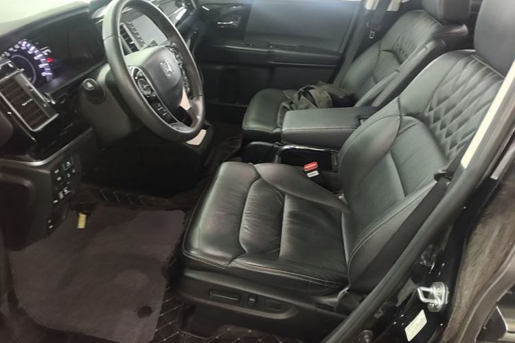 Used Honda Elysion 2019 2.0L Hybrid Supreme Edition Left Front Seat