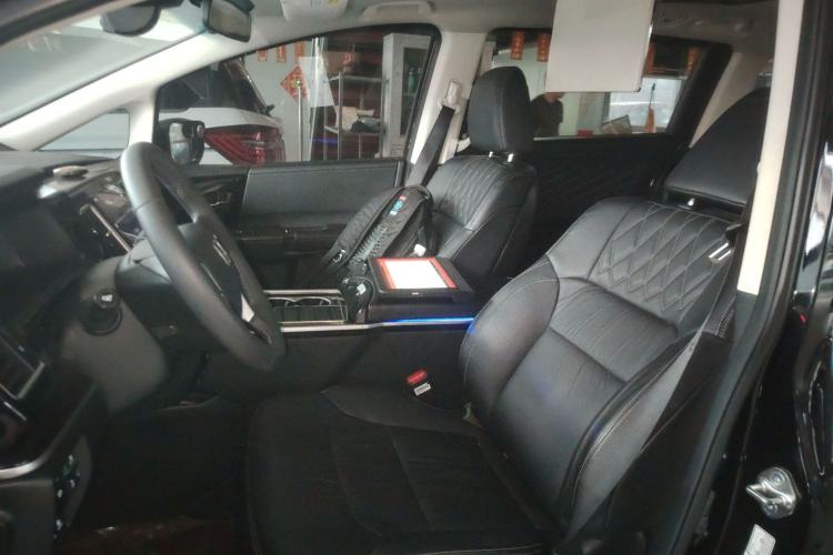 Used Honda Elysion 2019 2.0L Hybrid Luxury Edition Left Front Seat