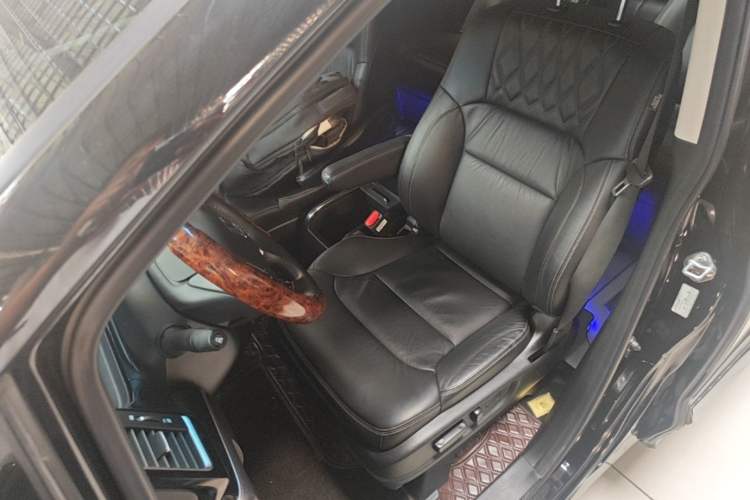 Used Honda Elysion 2019 2.0L Hybrid Luxury Edition Left Front Seat