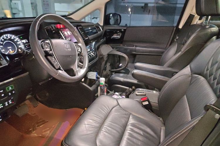Used Honda Elysion 2019 2.0L Hybrid Luxury Edition Left Front Seat