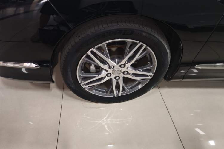 Used Honda Elysion 2019 2.0L Hybrid Luxury Edition Left Front Wheel Hub