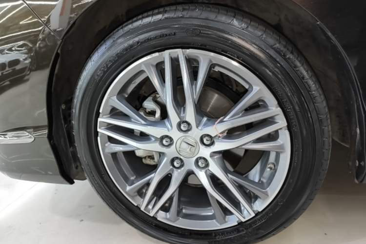 Used Honda Elysion 2019 2.0L Hybrid Luxury Edition Left Front Wheel Hub
