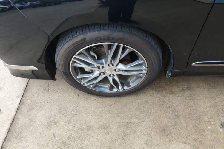 Used Honda Elysion 2019 2.0L Hybrid Luxury Edition Left Front Wheel Hub