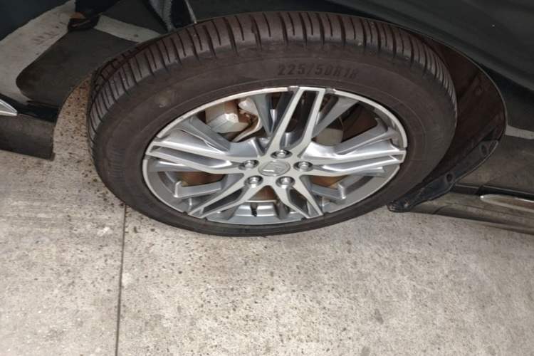 Used Honda Elysion 2019 2.0L Hybrid Luxury Edition Left Front Wheel Hub