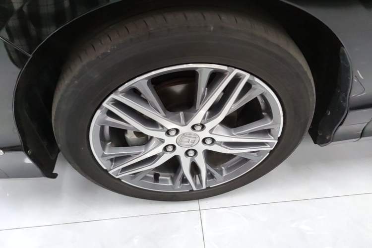 Used Honda Elysion 2019 2.0L Hybrid Luxury Edition Left Front Wheel Hub