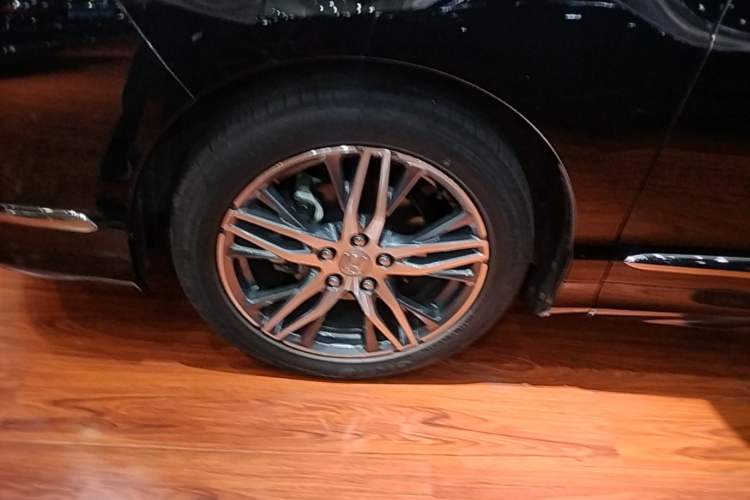 Used Honda Elysion 2019 2.0L Hybrid Luxury Edition Left Front Wheel Hub