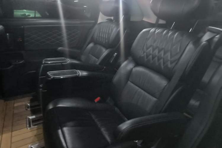 Used Honda Elysion 2019 2.0L Hybrid Luxury Edition Left Rear Seat