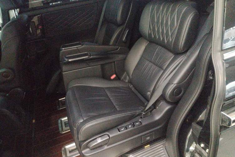 Used Honda Elysion 2019 2.0L Hybrid Luxury Edition Left Rear Seat