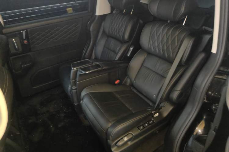 Used Honda Elysion 2019 2.0L Hybrid Luxury Edition Left Rear Seat