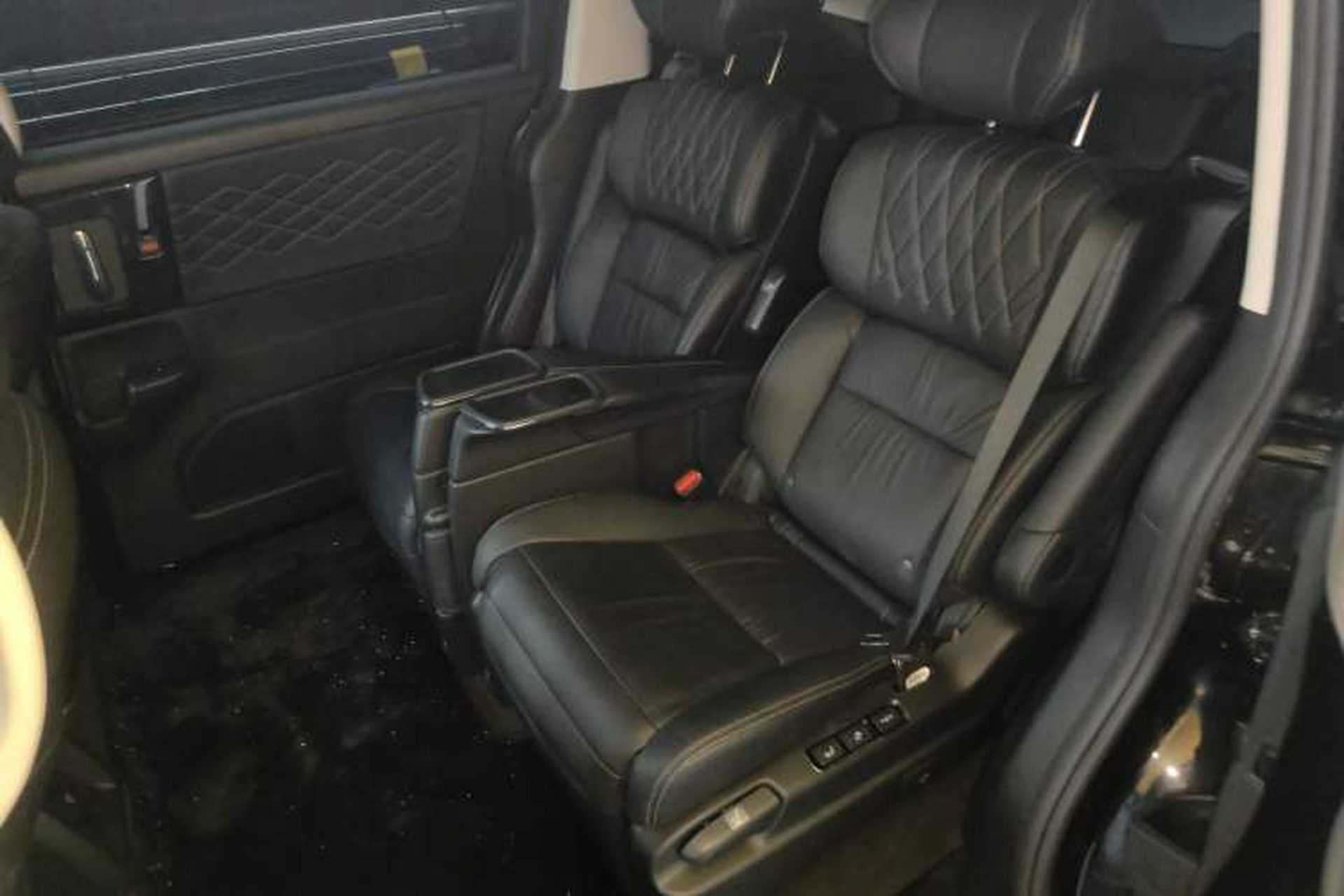 Used Honda Elysion 2019 2.0L Hybrid Luxury Edition Left Rear Seat