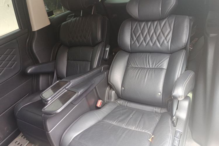 Used Honda Elysion 2019 2.0L Hybrid Comfort Edition Left Rear Seat