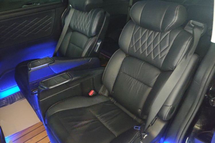 Used Honda Elysion 2019 2.0L Hybrid Luxury Edition Left Rear Seat
