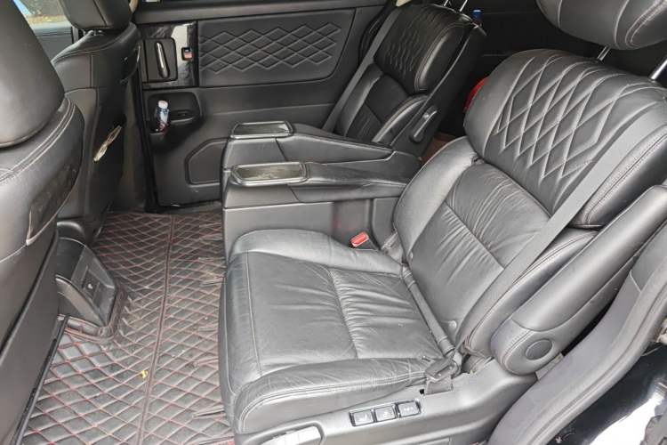Used Honda Elysion 2019 2.0L Hybrid Luxury Edition Left Rear Seat