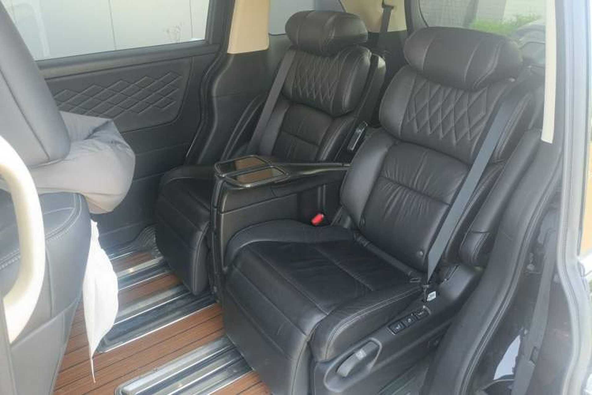 Used Honda Elysion 2019 2.0L Hybrid Luxury Edition Left Rear Seat