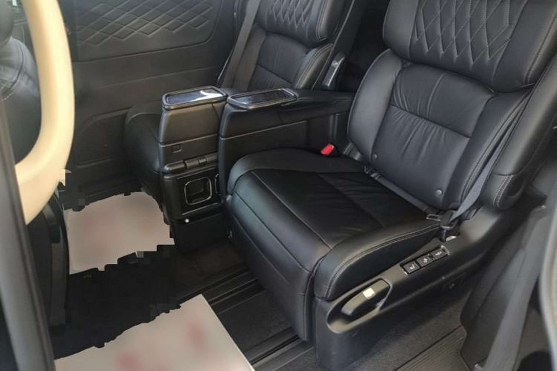 Used Honda Elysion 2019 2.0L Hybrid Luxury Edition Left Rear Seat