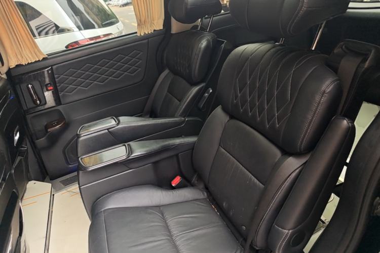 Used Honda Elysion 2019 2.0L Hybrid Supreme Edition Left Rear Seat
