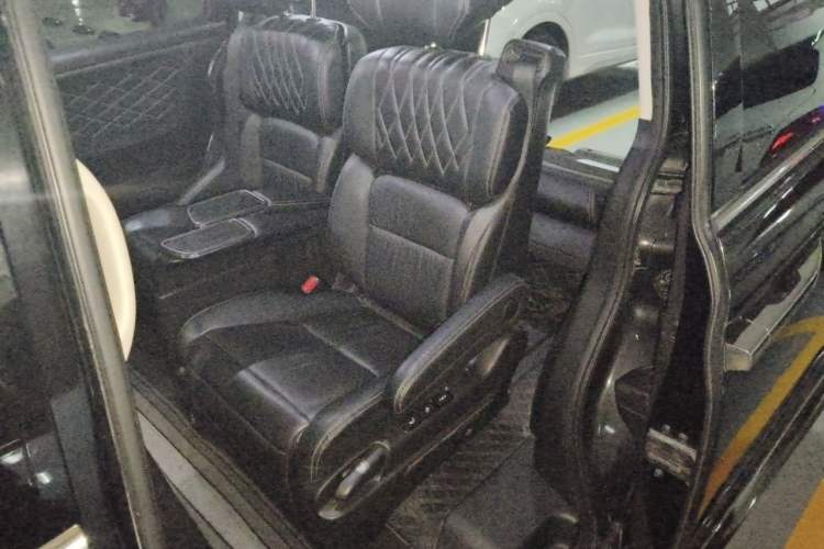 Used Honda Elysion 2019 2.0L Hybrid Luxury Edition Left Rear Seat