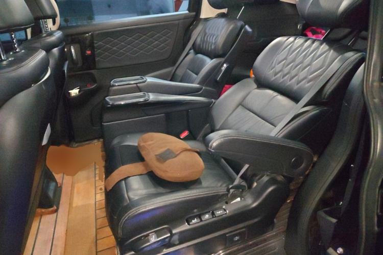 Used Honda Elysion 2019 2.0L Hybrid Luxury Edition Left Rear Seat