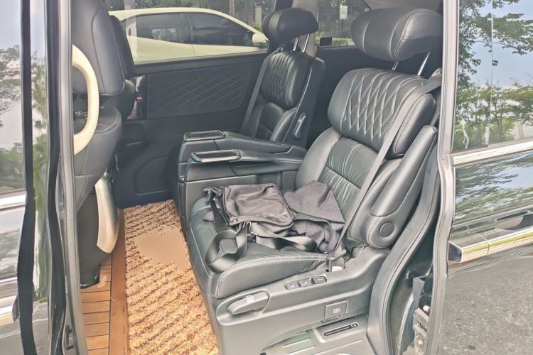 Used Honda Elysion 2019 2.0L Hybrid Luxury Edition Left Rear Seat