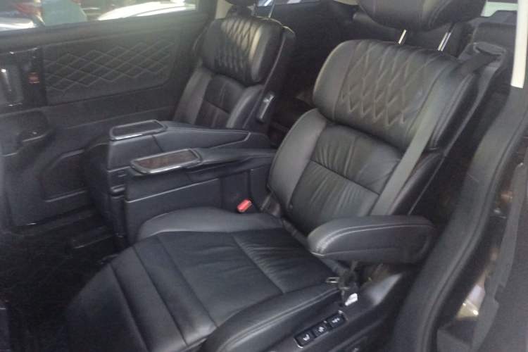 Used Honda Elysion 2019 2.0L Hybrid Supreme Edition Left Rear Seat
