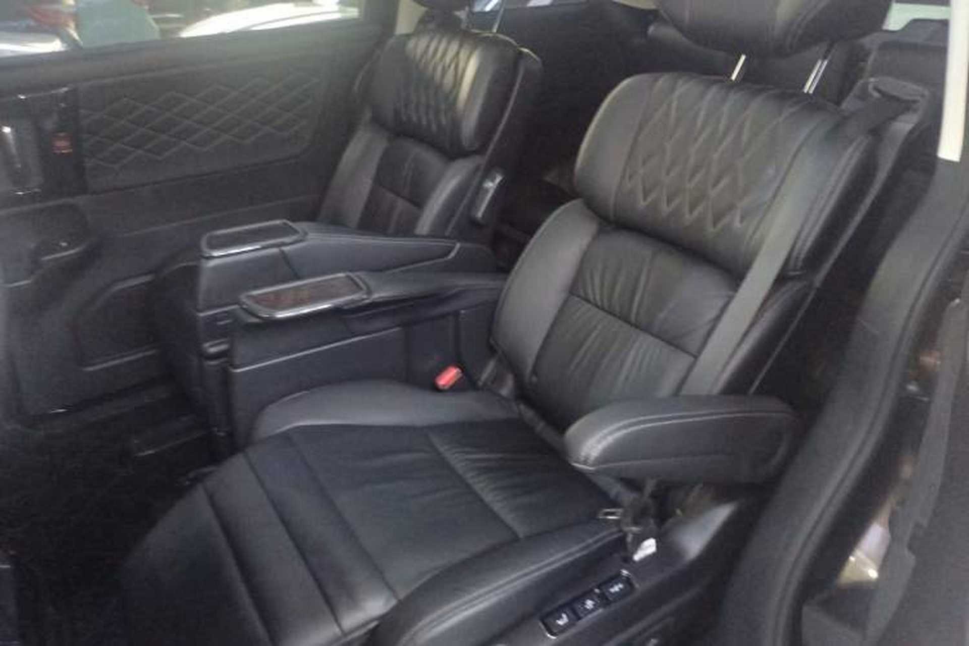 Used Honda Elysion 2019 2.0L Hybrid Supreme Edition Left Rear Seat