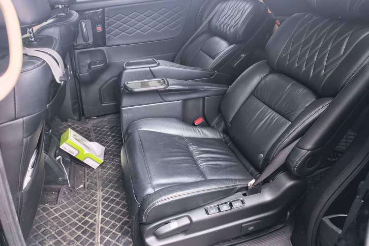Used Honda Elysion 2019 2.0L Hybrid Luxury Edition Left Rear Seat
