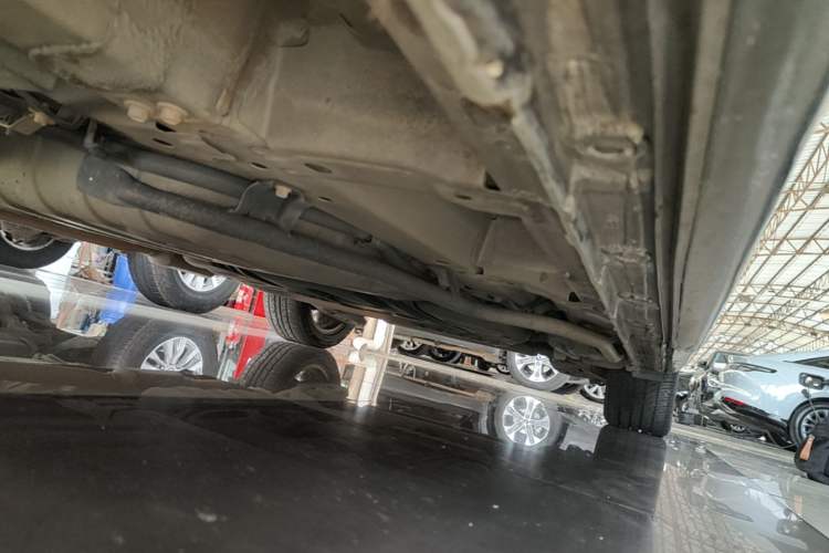 Used Honda Elysion 2019 2.0L Hybrid Luxury Edition Left Side Sill