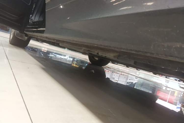 Used Honda Elysion 2019 2.0L Hybrid Supreme Edition Left Side Sill