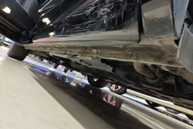 Used Honda Elysion 2019 2.0L Hybrid Supreme Edition Left Side Sill