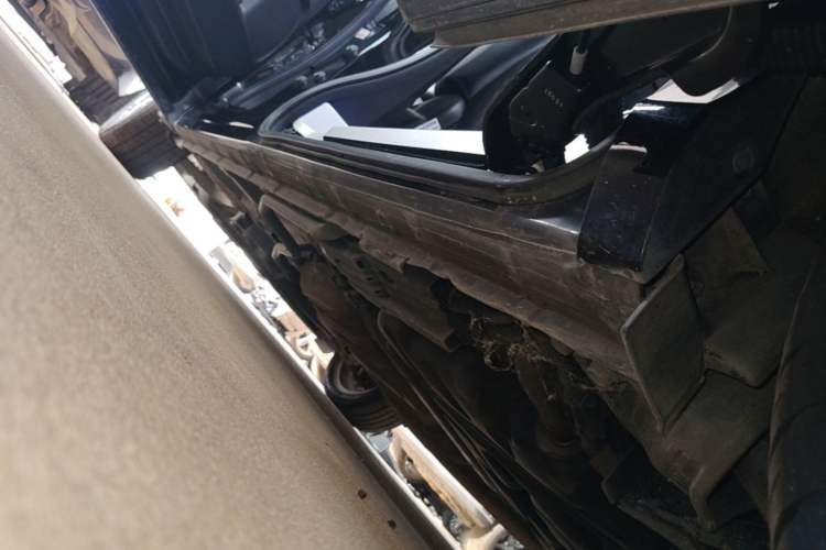 Used Honda Elysion 2019 2.0L Hybrid Luxury Edition Left Side Sill