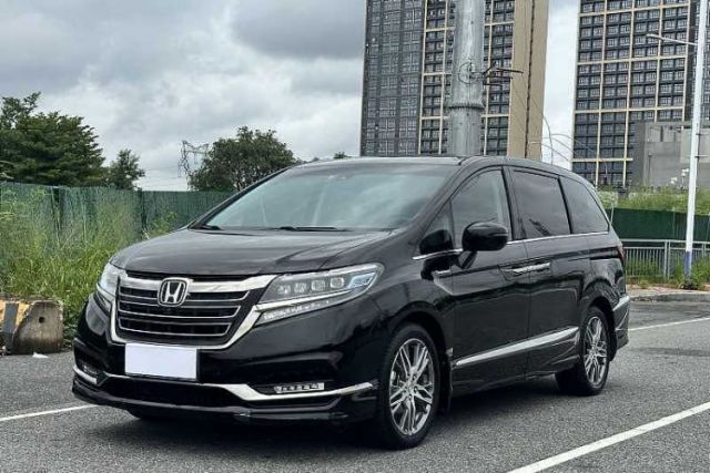Honda Elysion 2019 2.0L Hybrid Supreme Edition d’occasion