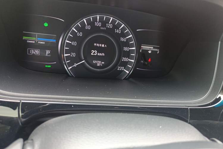 Used Honda Elysion 2019 2.0L Hybrid Comfort Edition Odometer Close Up