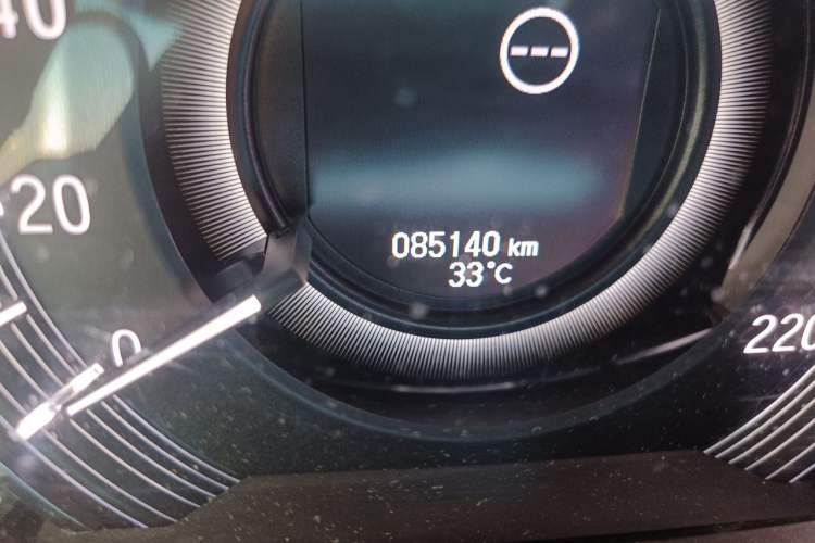 Used Honda Elysion 2019 2.0L Hybrid Luxury Edition Odometer Close Up