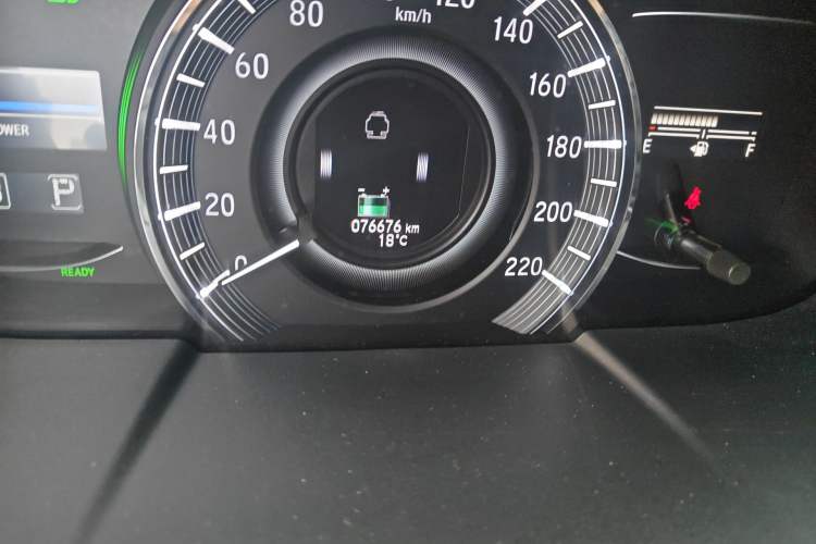 Used Honda Elysion 2019 2.0L Hybrid Luxury Edition Odometer Close Up