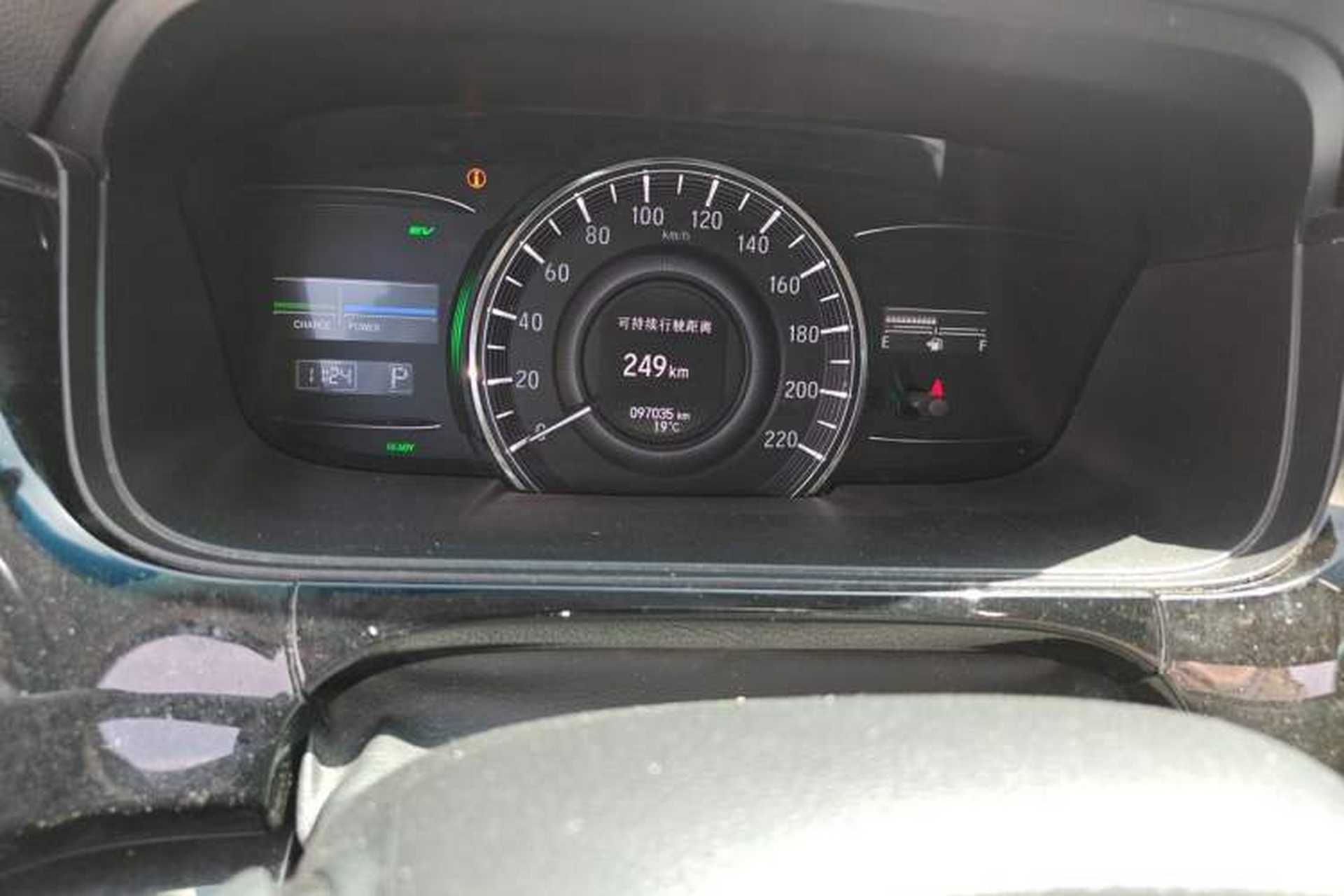 Used Honda Elysion 2019 2.0L Hybrid Luxury Edition Odometer Close Up