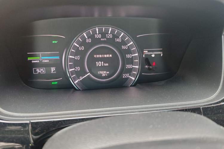 Used Honda Elysion 2019 2.0L Hybrid Luxury Edition Odometer Close Up