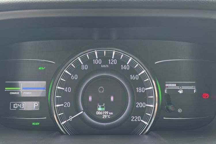 Used Honda Elysion 2019 2.0L Hybrid Luxury Edition Odometer Close Up