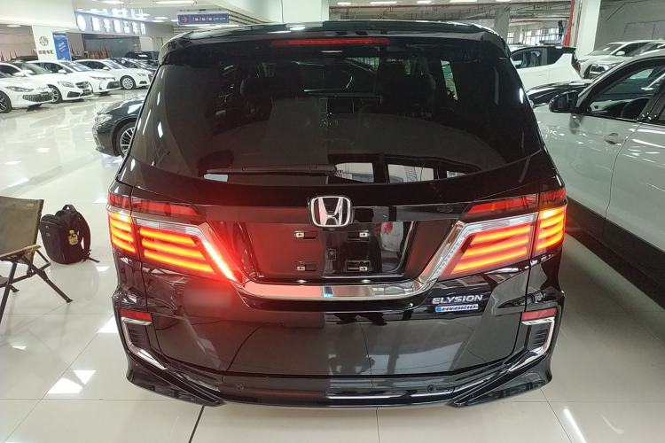 Used Honda Elysion 2019 2.0L Hybrid Supreme Edition Rear