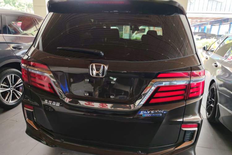 Used Honda Elysion 2019 2.0L Hybrid Luxury Edition Rear