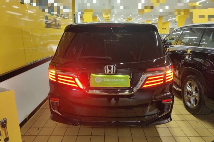Used Honda Elysion 2019 2.0L Hybrid Luxury Edition Rear