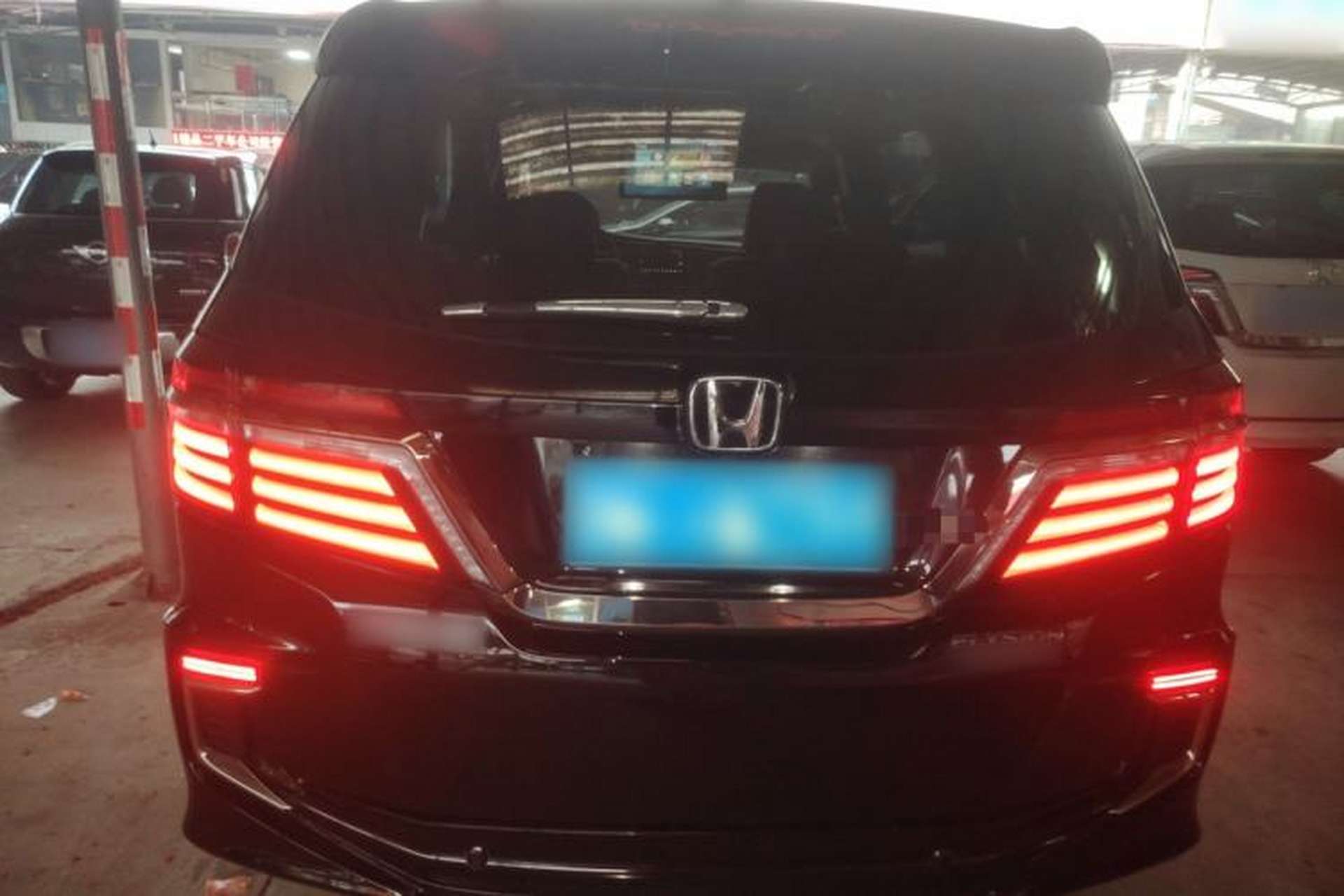 Used Honda Elysion 2019 2.0L Hybrid Luxury Edition Rear