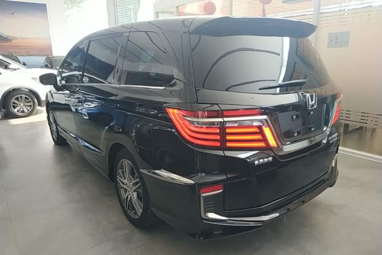 Used Honda Elysion 2019 2.0L Hybrid Comfort Edition Rear Left 45 Deg