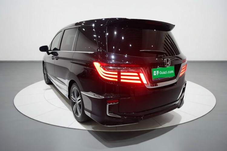 Used Honda Elysion 2019 2.0L Hybrid Luxury Edition Rear Left 45 Deg