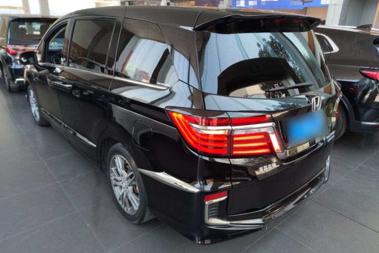 Used Honda Elysion 2019 2.0L Hybrid Luxury Edition Rear Left 45 Deg