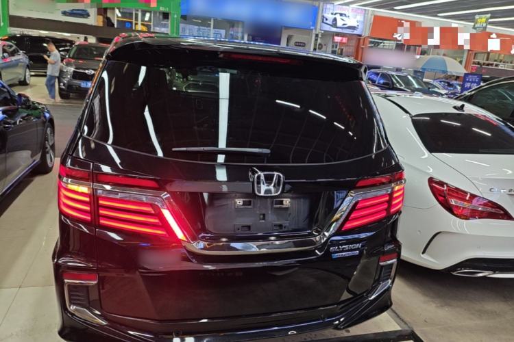 Used Honda Elysion 2019 2.0L Hybrid Supreme Edition Rear