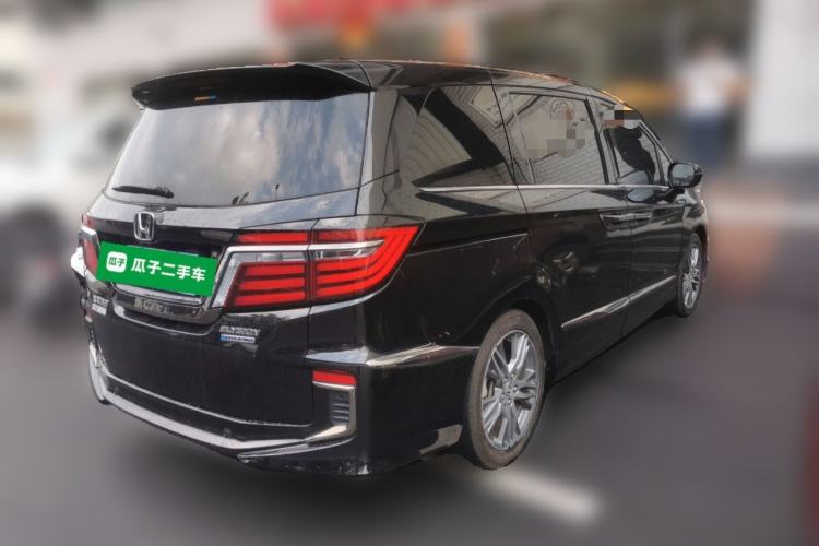 Used Honda Elysion 2019 2.0L Hybrid Supreme Edition Rear Right 45 Deg