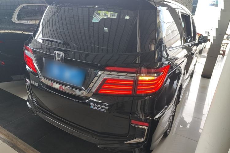 Used Honda Elysion 2019 2.0L Hybrid Luxury Edition Rear Right 45 Deg